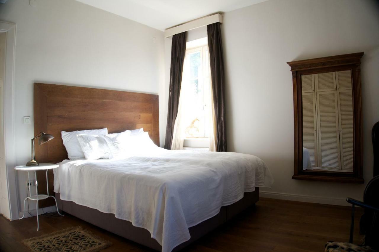 Embassy Row Bnb Bed and Breakfast Zagreb Buitenkant foto