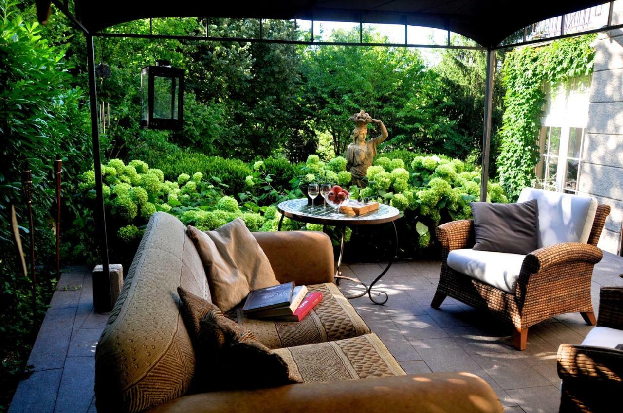 Embassy Row Bnb Zagreb Buitenkant foto